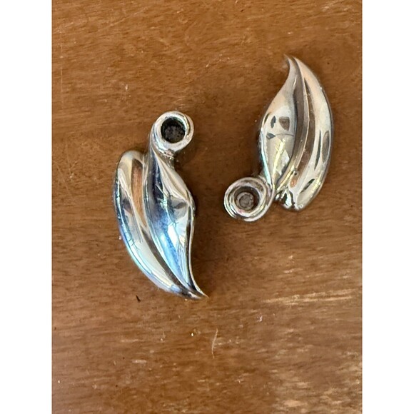 Dansk Silver Plate Leaf Candle Holders Set of 2 for small candles - Picture 2 of 3